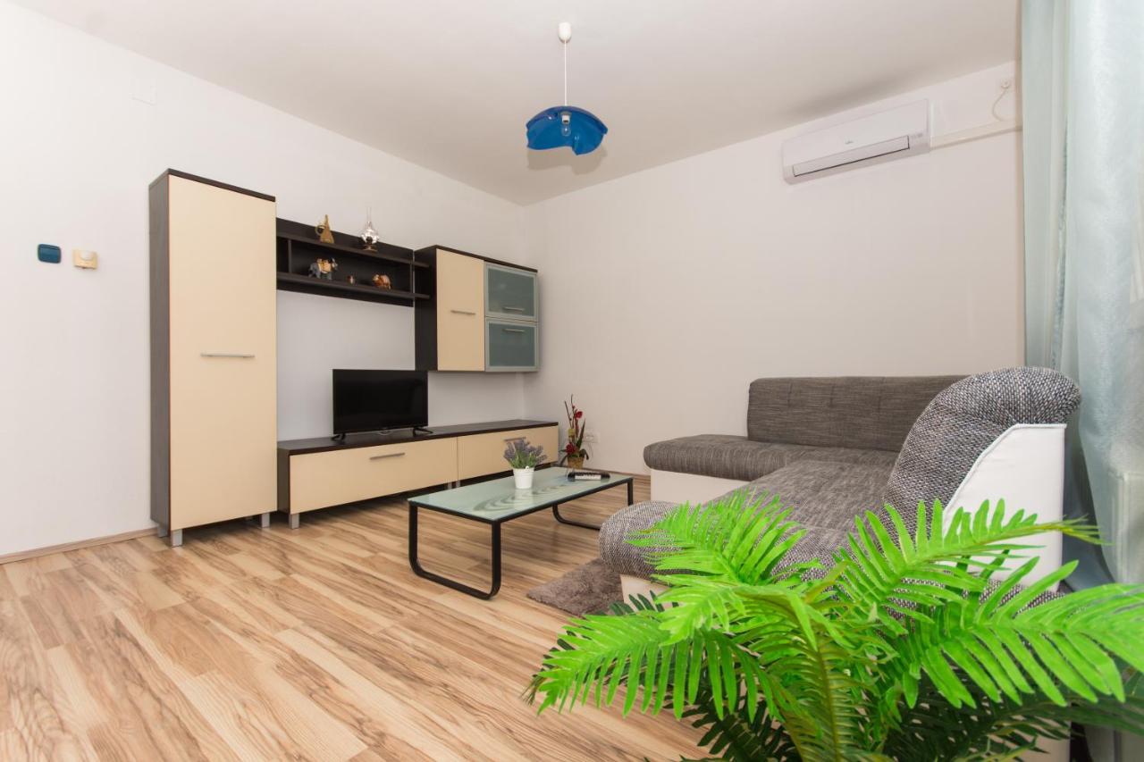 Apartments Ploka Okrug Gornji Exterior foto