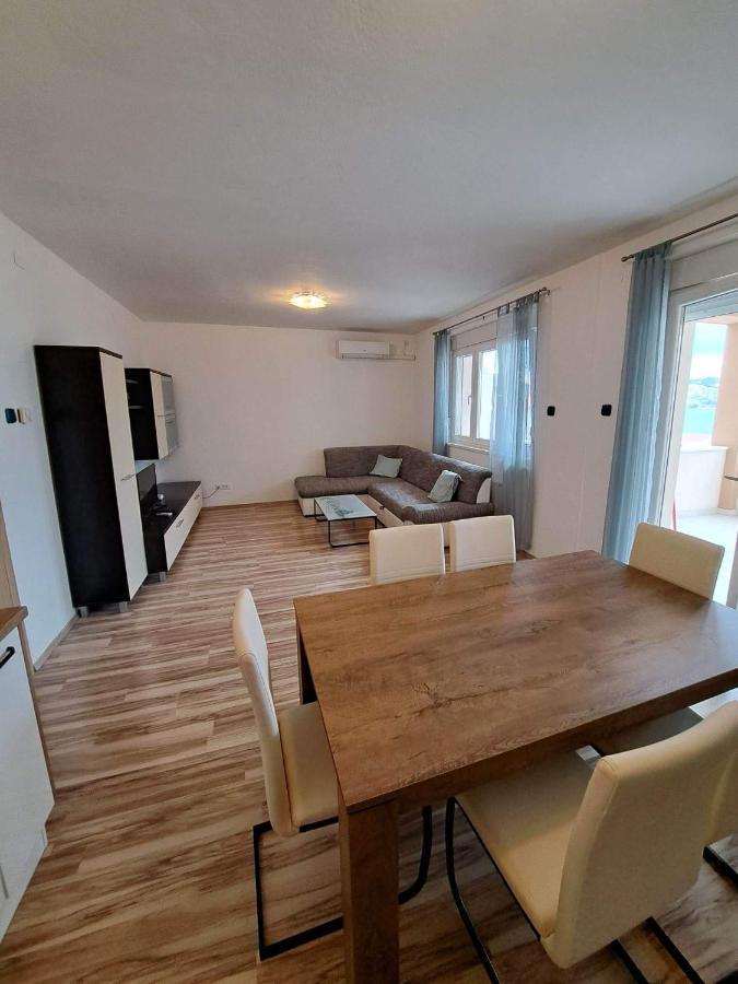 Apartments Ploka Okrug Gornji Exterior foto